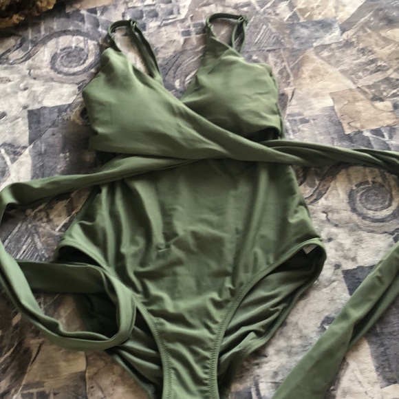 full coverage from aerie - Picture 2 of 5